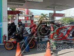 Pastikan Kamtibmas, Babinsa Kratonan ke POM Bensin Diwilayah Binaan
