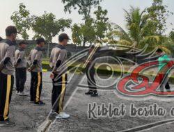Tumbuhkan Semangat Kebersamaan, Babinsa Koramil Wonosegoro Ajak Olahraga bersama Security