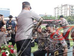 Kapolda Jatim Pimpin Upacara Kenaikan Pangkat 2.925 Personel di Penghujung Tahun 2023