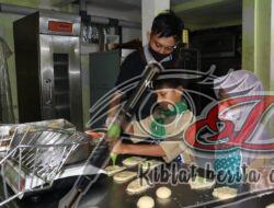 Siswa SD Muhammadiyah 7 Surabaya Praktek Membuat Kue di Kuema Cake & Bakery