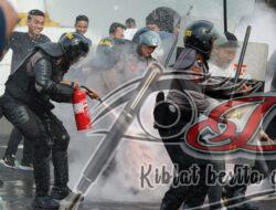 Tradisi Pembaretan Bintara Remaja Polrestabes Surabaya
