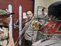 Memastikan Logistik Pemilu Aman, Polrestabes Surabaya Kembali Cek Gudang KPU dan PPK