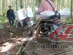 Polres Bondowoso Mengerahkan Segenap Tenaga Untuk Menyalurkan Kotak Suara ke Wilayah yang Sulit Dijangkau Guna Mensukseskan Pemilu 2024
