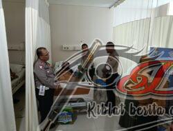 Kasatlantas Besuk Korban Kecelakaan di RS. Ubaya