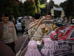 Safari Ramadhan ke Jajaran, Kapolrestabes Surabaya Beri Taliasih untuk Anak Yatim