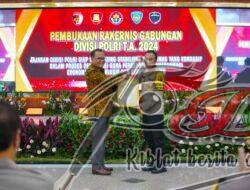 Kapolri Apresiasi Divhumas Atas Sertifikasi ISO 9001: 2015