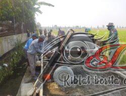 Kejar Target, Satgas TMMD Ke 120 Kodim 0726/Sukoharjo Dan Warga Kebut Pengecoran Jalan
