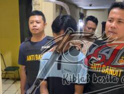 Kapolsek Simokerto Menggelar Operasi Kejahatan Malam di Jalan Gembong Tilang 27 Pelanggar dan Amankan Satu Remaja Bawa Sajam Sepanjang 1 Meter