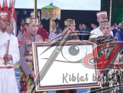 Kapolri Diberi Gelar Adat-Pusaka oleh Dewan Adat dan Kerajaan di Sulawesi Selatan