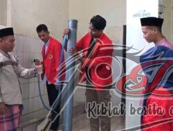 Mahasiswa UNTAG Surabaya Respon Keluhan Warga Masjid Muhajirin Desa Kalipecabean Terkait Kualitas Air