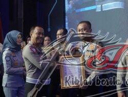 Sukses Tekan Angka Laka Lantas, Polda Jatim Raih Juara Satu IRSMS Awward