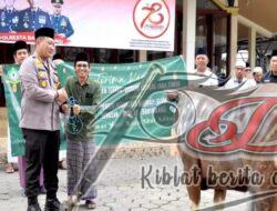 Kapolda Jatim Berkurban 10 Sapi dan 17 Kambing untuk Ponpes,Ormas dan Organisasi Kemahasiswaan di Banyuwangi