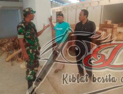 Kunjungan Babinsa ke Pengrajin Mebel