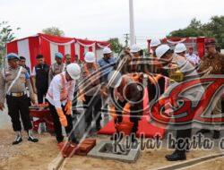Irwasda Polda Jatim Letakan Batu Pertama Pembangunan Mako Polres Pamekasan