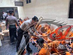 Polres Malang Gelar Jumat Berkah, Beri Makanan Tambahan kepada Tahanan