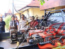 Polres Ngawi Respon Cepat Laporan Masyarakat dan Berhasil Amankan Lima Tersangka Komplotan Pencuri Diesel di Ngawi