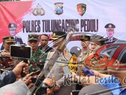 Polres Tulungagung Salurkan Bantuan 100 Tangki Air Bersih ke 19 Dusun di 6 Kecamatan