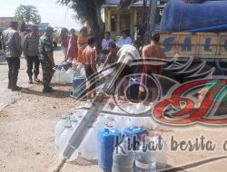 Polisi Kembali Salurkan 10 Ribu Liter Air Bersih Untuk Warga Rejotangan Tulungagung