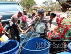 Gelar Baksos di Harlantas Bhayangkara ke – 69, Polres Bangkalan Droping 10 Tangki Air Bersih di 2 Desa