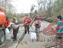 Polri Peduli, Polres Nganjuk Salurkan Bantuan Air Bersih di Tengah Kemarau Panjang