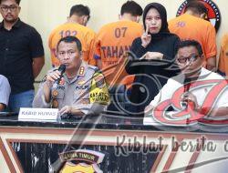 Subdit III Jatanras Ditreskrimum Polda Jatim Amankan 4 Tersangka Pemerasan Modus Mengaku Polisi