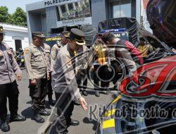 Apel Gelar Ranmor Dinas dan Almatsus Polri dalam Rangka OMP 2024 di Polrestabes Surabaya