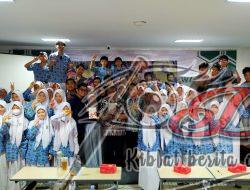 50 Siswa SMP Muhammadiyah 5 Surabaya Terpilih Membuat Buku Bertema Perdamaian