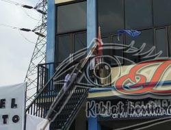 Siswa MI Muhammadiyah 28 Surabaya Gelar Teatrikal Heroik Perobekan Bendera Belanda