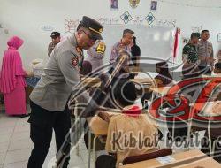 Sukseskan Asta Cita, Polres Probolinggo Berbagi Makanan Bergizi Untuk Pelajar Sekolah Dasar