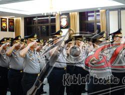 Kapolri Pimpin Upacara Kenaikan Pangkat untuk 10.548 Perwira Polri