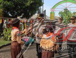 Jumat Berkah, Kapolres Probolinggo Berbagi Makanan Bergizi Untuk Siswa Sekolah Dasar