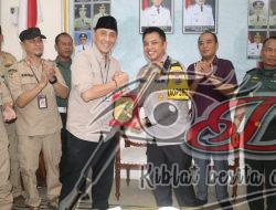 Perpisahan Haru Pj Bupati Bangkalan, Kapolres Bangkalan AKBP Hendro Sukmono Beri Cinderamata