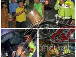 Cegah Tawuran dan Pencurian, Polres Pasuruan Dampingi Remaja Bangunkan Sahur