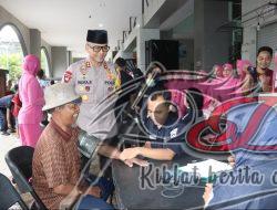 Polres Trenggalek Gelar Pengobatan Gratis dan Berbagi Takjil Sambil Ngabuburit