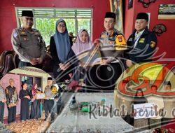 Alumni Akpol 1998 Beri Santunan ke Keluarga Polisi Gugur di Way Kanan