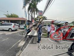 Polsek Krembangan Bagikan 150 Paket Takjil untuk Warga di Bulan Ramadan