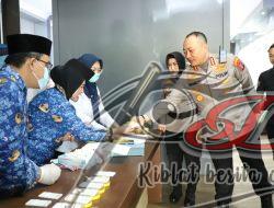 Tegas dan Bersih, 39 Pejabat Utama Polresta Malang Kota Jalani Tes Urine Usai Upacara Kebangkitan Nasional