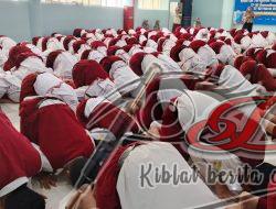 Lulus 100 Pesen, Siswa Kelas VI SD Muhammadiyah 4 Surabaya Sujud Syukur