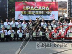 Harlah Pancasila Kapolresta Malang Kota Beri Penghargaan Anggota Berprestasi dan Warga Masyarakat yang Bantu Ungkap TPPO