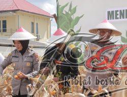 Polres Blitar Gelar Penyerahan Benih Jagung dan Alsintan, Wujud Sinergi dalam Panen Raya Jagung Serentak Kuartal II