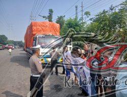 Sosialisasi ODOL di Prapat Kurung: Upaya Satlantas polres Tanjung Perak Cegah Kerusakan Jalan dan Kecelakaan