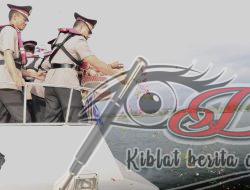 Peringati Hari Bhayangkara ke-79, Polresta Banyuwangi Tabur Bunga di Selat Bali