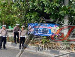 Tingkatkan Kesadaran, Satlantas Polres Pelabuhan Tanjung Perak Gencarkan Sosialisasi Tertib Lalu Lintas di Akses Suramadu