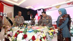Kapolda Jatim dan Ibu Asuh Polwan Sampaikan Pesan Inspiratif di Tasyakuran HUT Polwan ke-77