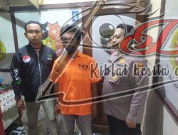 Respons Cepat Polsek Semampir Selamatkan Pencuri Motor dari Amukan Warga