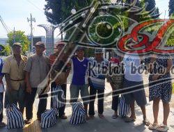 Kepedulian Nyata Sukeni Management, Rutin Berbagi Nasi untuk Santri di Pacitan