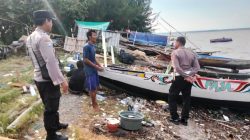 Polsek Kenjeran Perketat Patroli Pesisir Kenjeran, Warga Diminta Waspadai Cuaca Ekstrem dan Banjir Rob