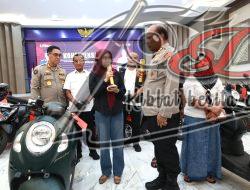 Ditreskrimum Polda Jatim Kembalikan Motor Korban Curanmor dan Begal Tanpa Biaya