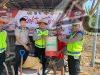 Sambut Hari Bhayangkara ke-80, Polres Pelabuhan Tanjung Perak Serahkan Bantuan Alat Pertanian ke Petani Tambak Wedi