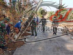 Semangat Tanpa Libur, Satgas TMMD dan Warga Boyolali Kebut Penimbunan Bahu Jalan Demi Keselamatan